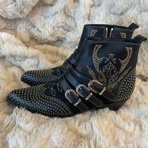 ⚜️ ANINE BING Studded Boots SIZE 39 ⚜️